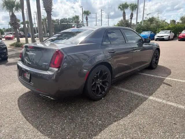 2019 Chrysler 300 Touring