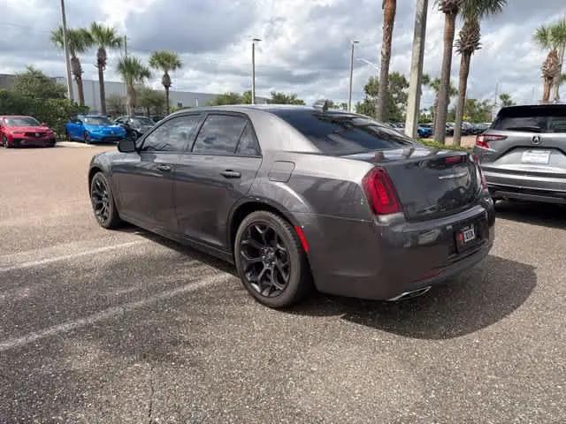 2019 Chrysler 300 Touring