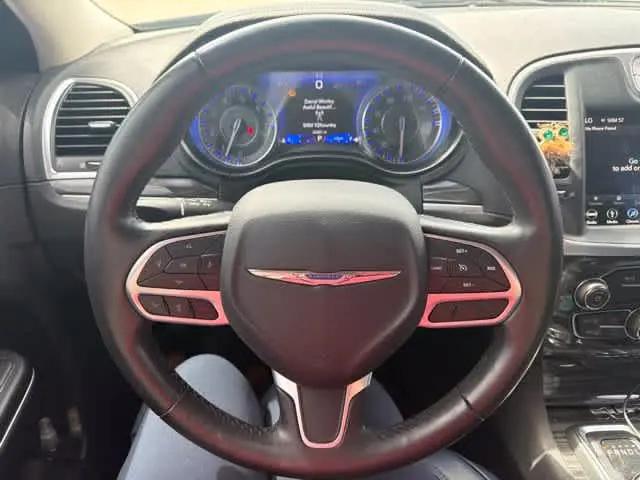 2019 Chrysler 300 Touring