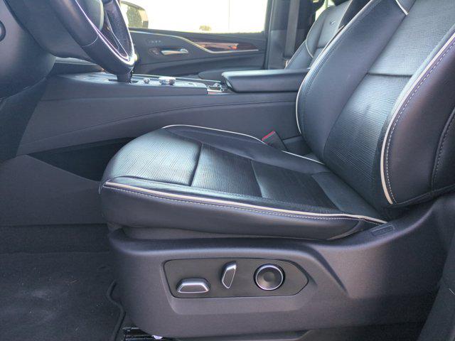 2023 Cadillac Escalade 4WD Premium Luxury