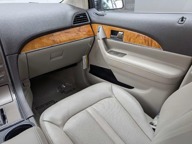 2014 Lincoln MKX Base