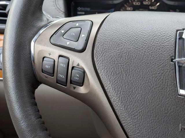 2014 Lincoln MKX Base