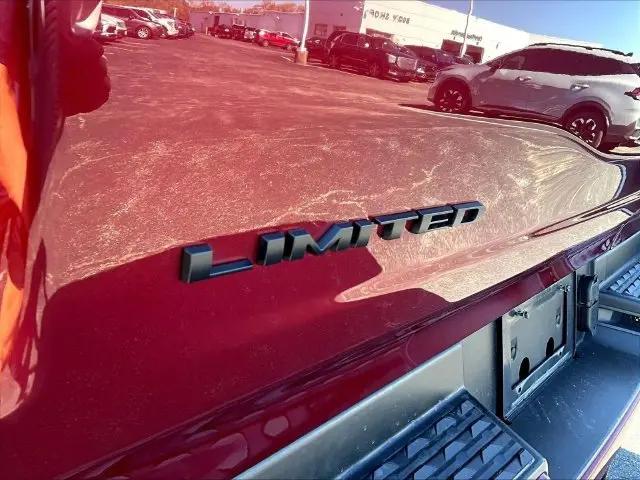 2024 Ram 1500 Limited Crew Cab 4x4 57 Box