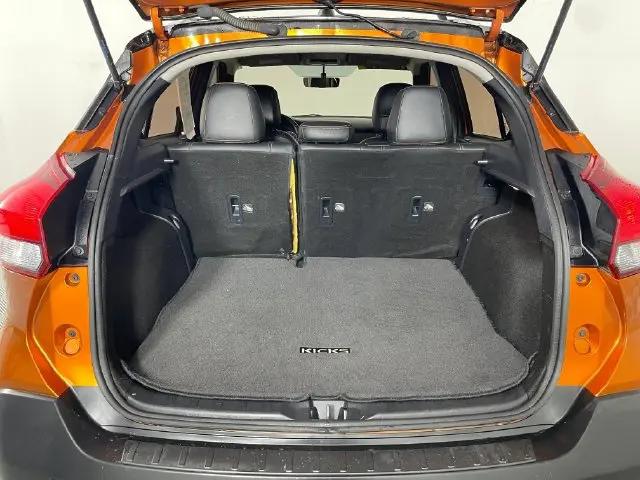 2019 Nissan Kicks SR