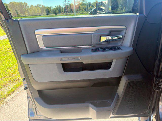 2019 Ram 1500 Classic Warlock Quad Cab 4x4 64 Box