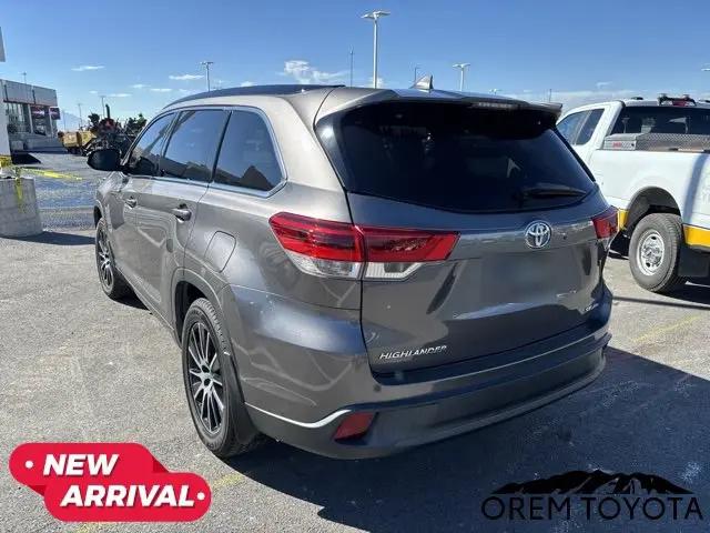 2018 Toyota Highlander SE