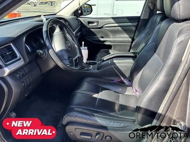2018 Toyota Highlander SE