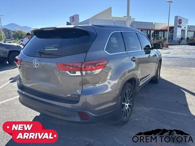 2018 Toyota Highlander SE