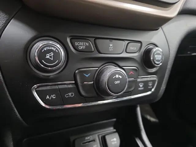 2014 Jeep Cherokee Sport