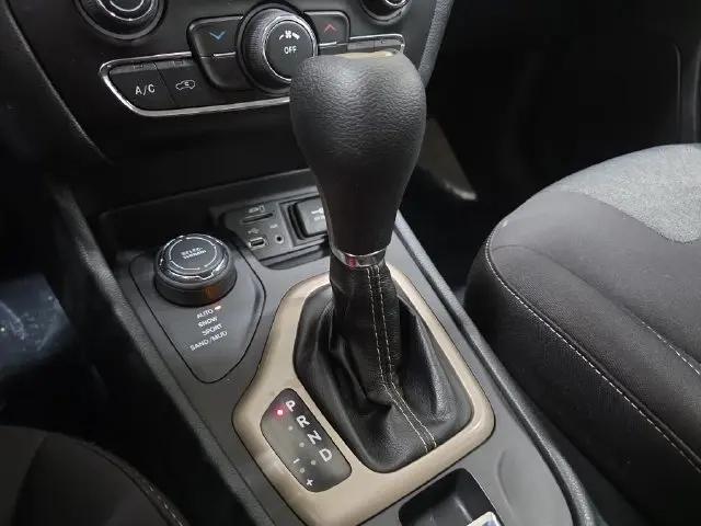 2014 Jeep Cherokee Sport