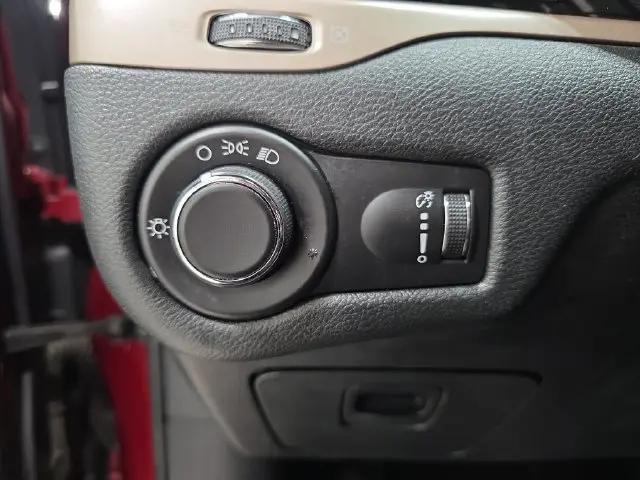 2014 Jeep Cherokee Sport