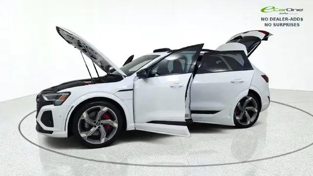 2024 Audi e-tron Prestige quattro