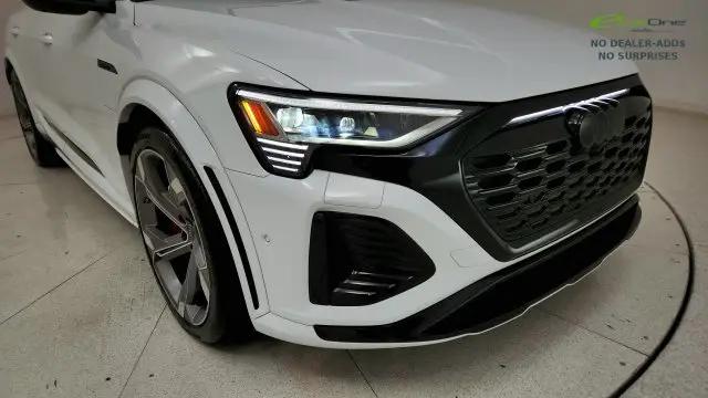 2024 Audi e-tron Prestige quattro