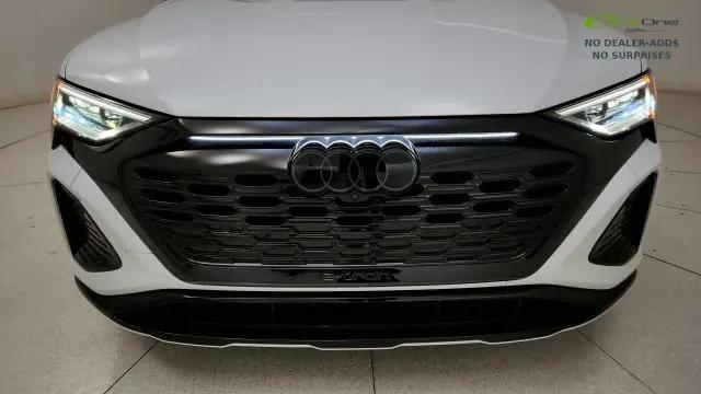 2024 Audi e-tron Prestige quattro