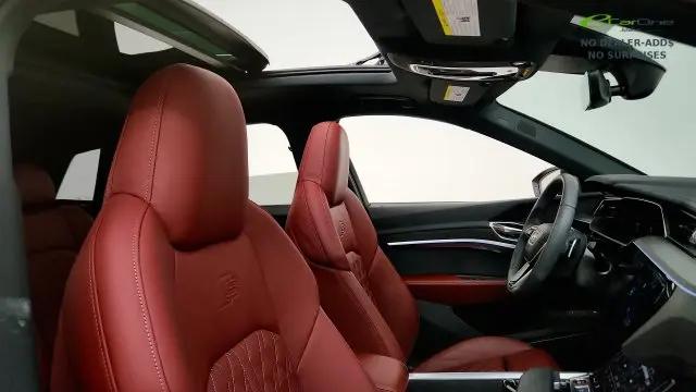 2024 Audi e-tron Prestige quattro