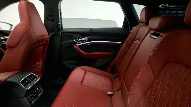 2024 Audi e-tron Prestige quattro