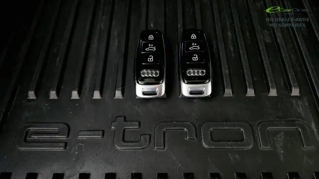 2024 Audi e-tron Prestige quattro