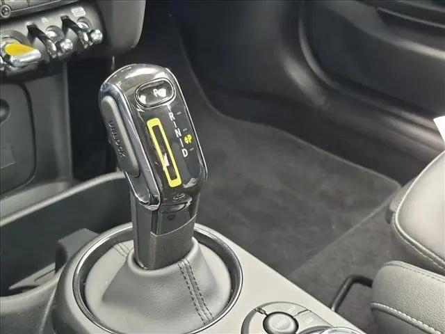 2024 MINI SE Hardtop Cooper