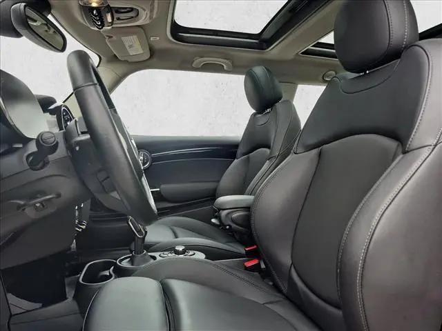 2024 MINI SE Hardtop Cooper