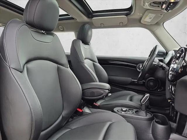 2024 MINI SE Hardtop Cooper