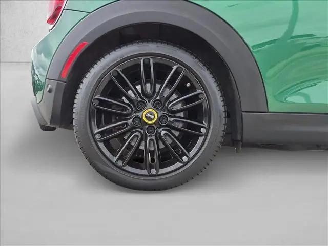2024 MINI SE Hardtop Cooper