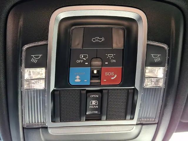 2026 Ram 1500 Rebel Crew Cab 4x4 57 Box