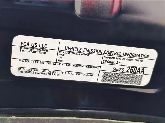 2024 Chrysler Pacifica Hybrid Select