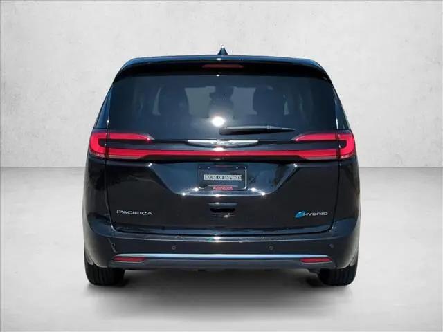 2024 Chrysler Pacifica Hybrid Select