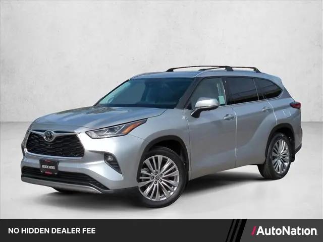 2023 Toyota Highlander Platinum for sale in Irvine, CA