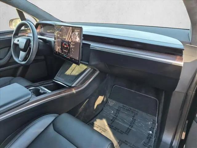 2024 Tesla Model X Long Range