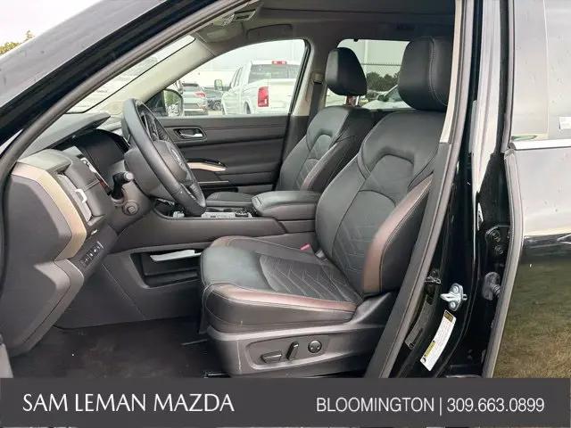 2025 Nissan Pathfinder Platinum 4WD