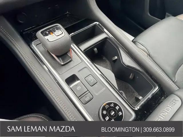 2025 Nissan Pathfinder Platinum 4WD
