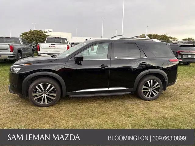 2025 Nissan Pathfinder Platinum 4WD