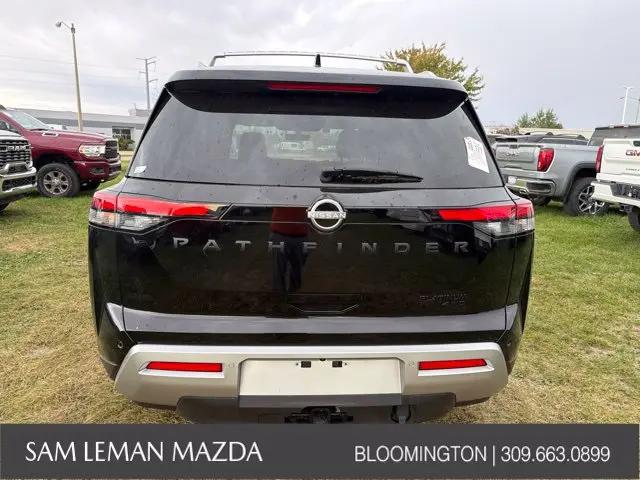 2025 Nissan Pathfinder Platinum 4WD