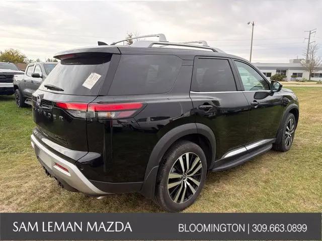 2025 Nissan Pathfinder Platinum 4WD