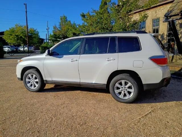 2011 Toyota Highlander Base V6