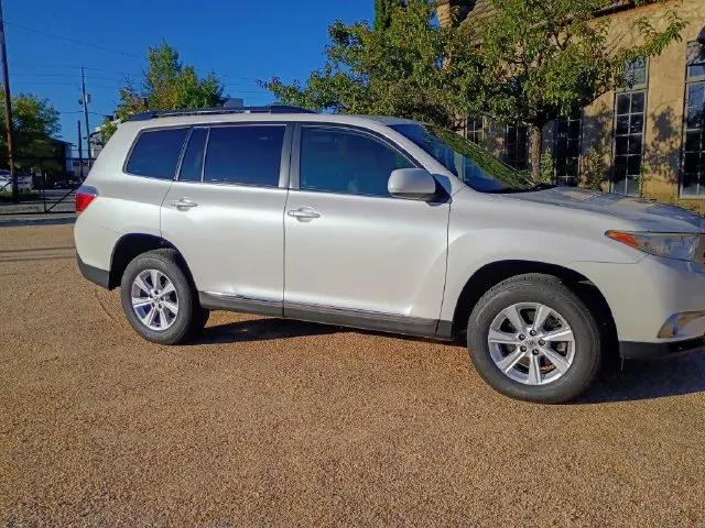 2011 Toyota Highlander Base V6