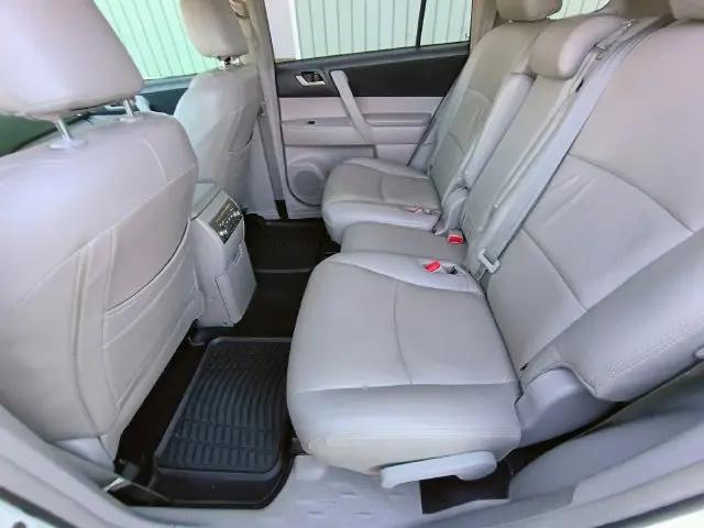 2011 Toyota Highlander Base V6