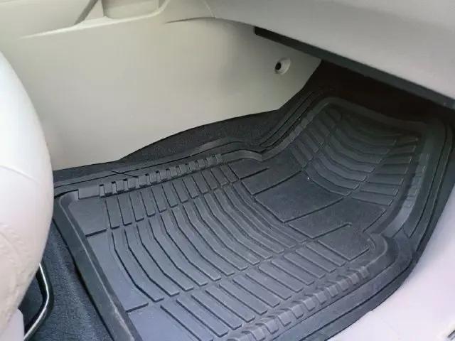 2011 Toyota Highlander Base V6