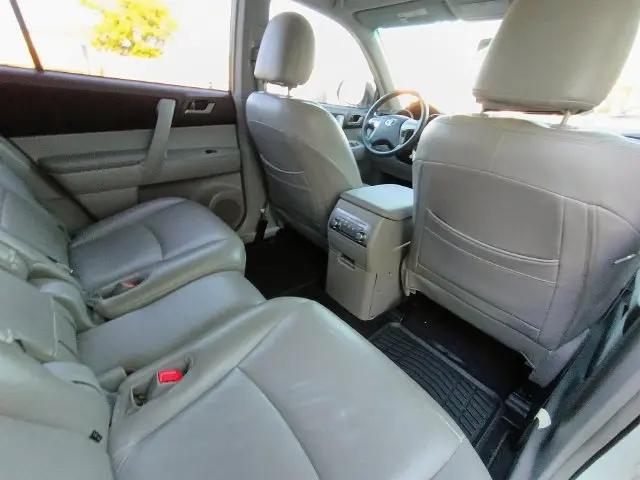 2011 Toyota Highlander Base V6