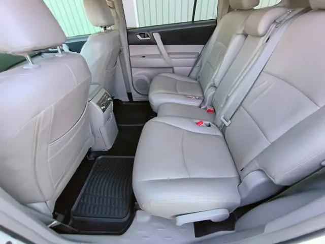 2011 Toyota Highlander Base V6