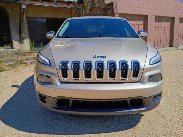 2014 Jeep Cherokee Sport