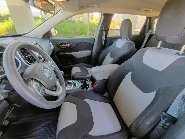 2014 Jeep Cherokee Sport