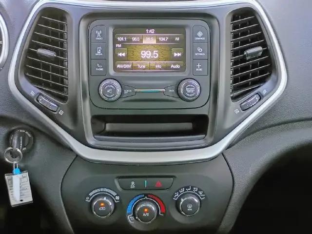 2014 Jeep Cherokee Sport