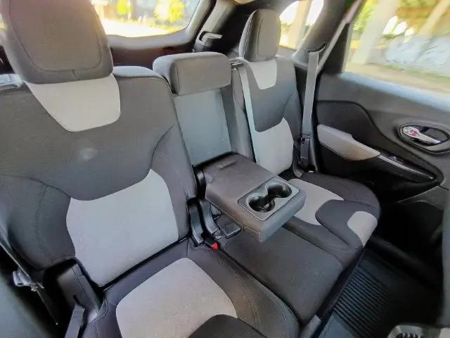 2014 Jeep Cherokee Sport