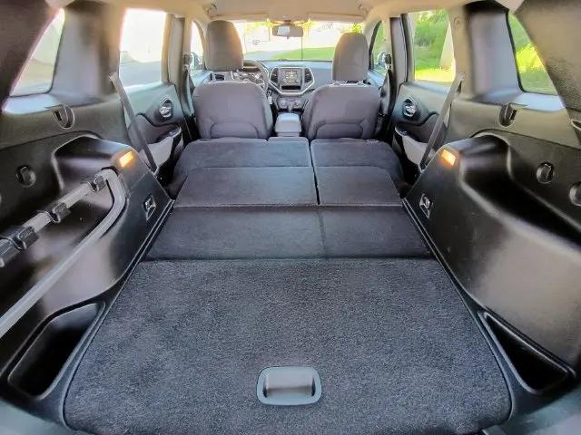 2014 Jeep Cherokee Sport