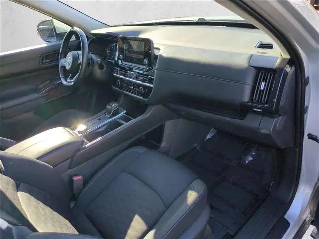 2024 Nissan Pathfinder SV 4WD