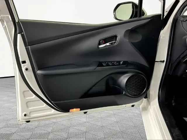 2019 Toyota Prius L Eco