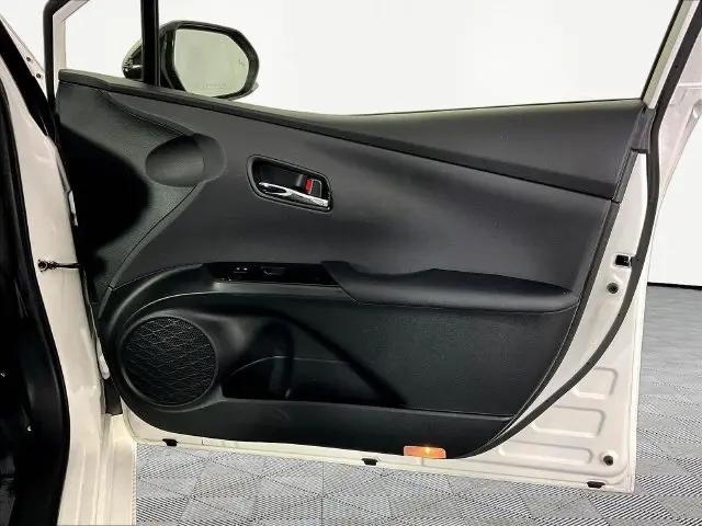 2019 Toyota Prius L Eco