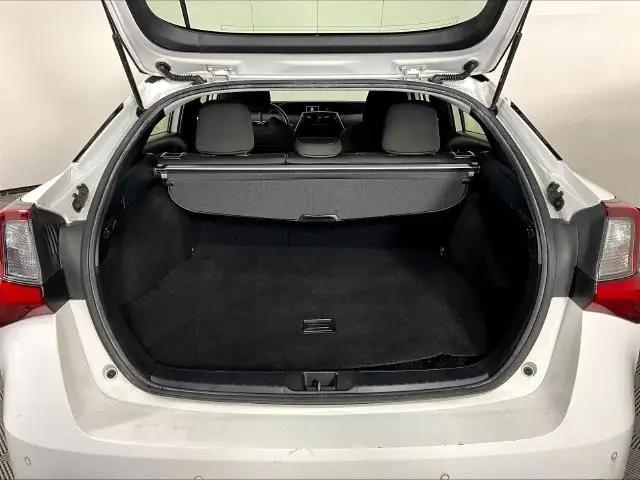 2019 Toyota Prius L Eco